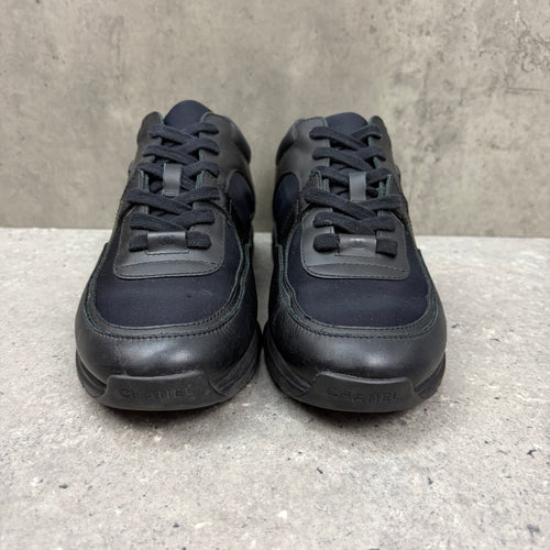 CHANEL RUNNERS -  (EU 41 / UK 7)
