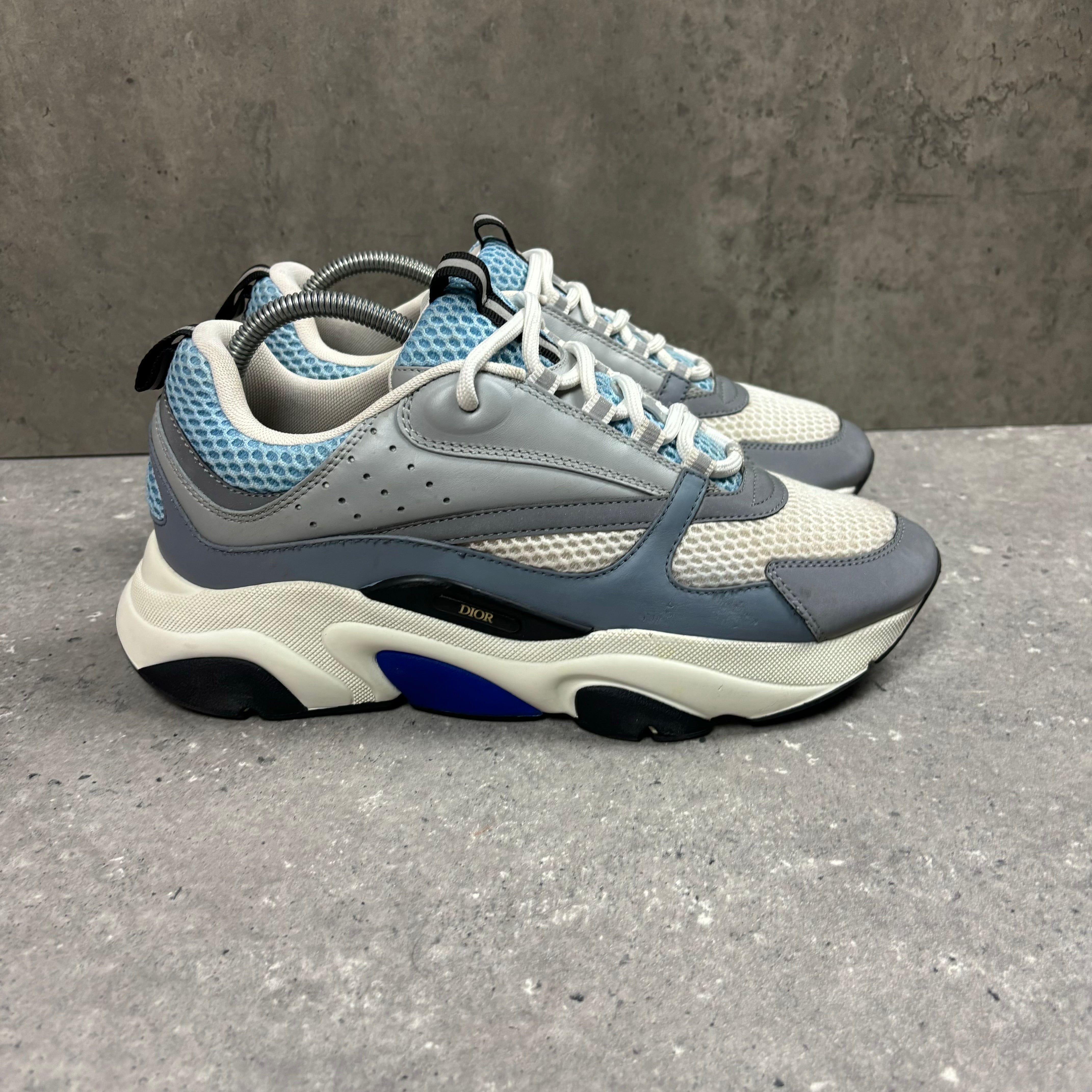 DIOR B22 BABY BLUE - (EU42 / UK8)