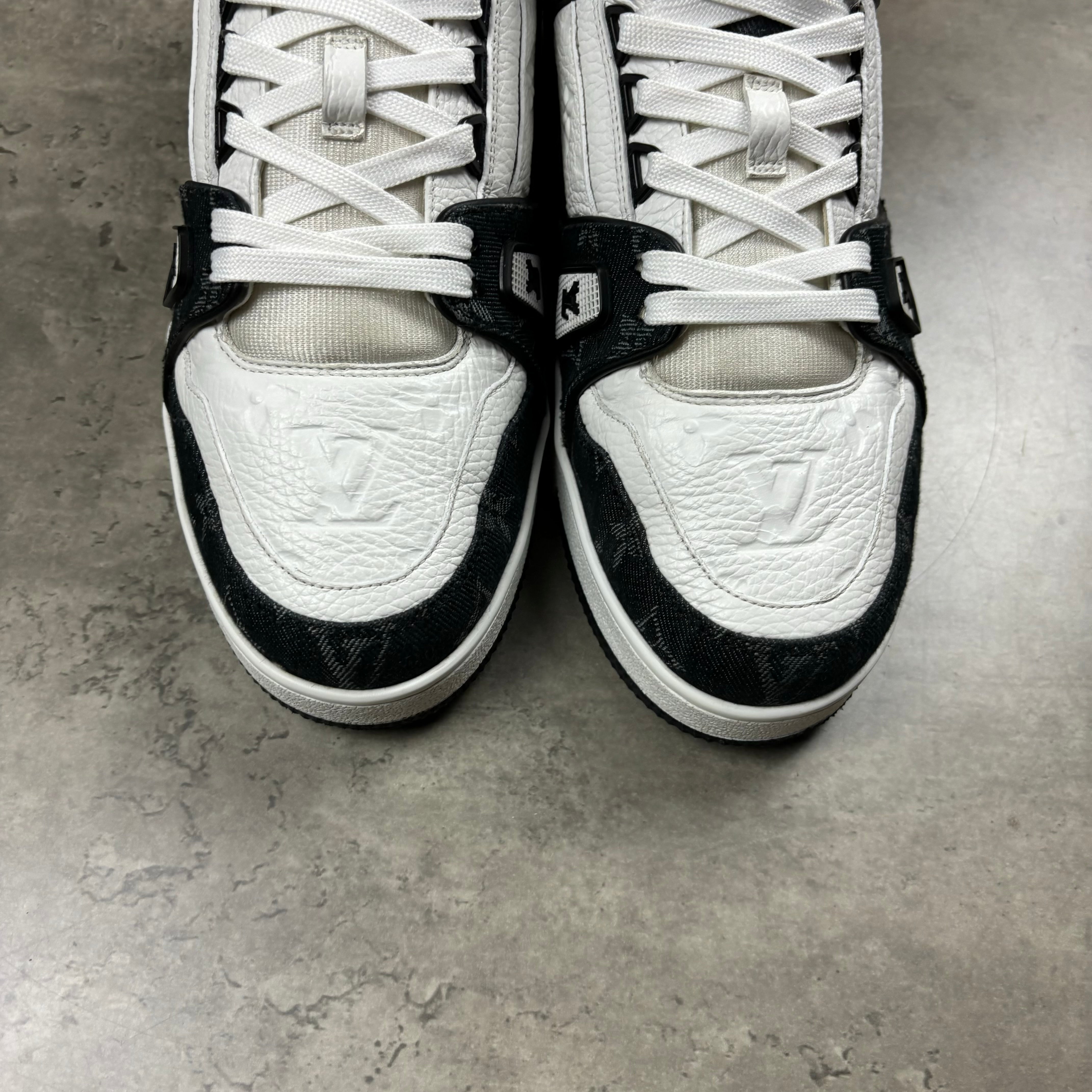 LOUIS VUITTON DENIMS - EU 42 (FITS UK 9)
