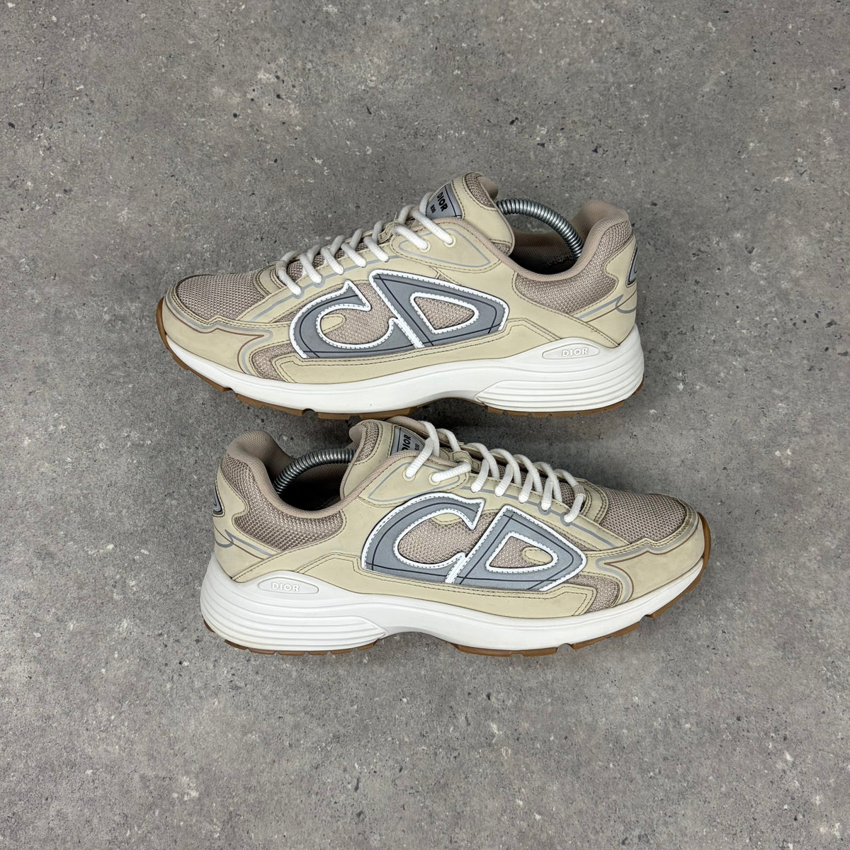 DIOR B30 BEIGE - (EU44 / UK 10)