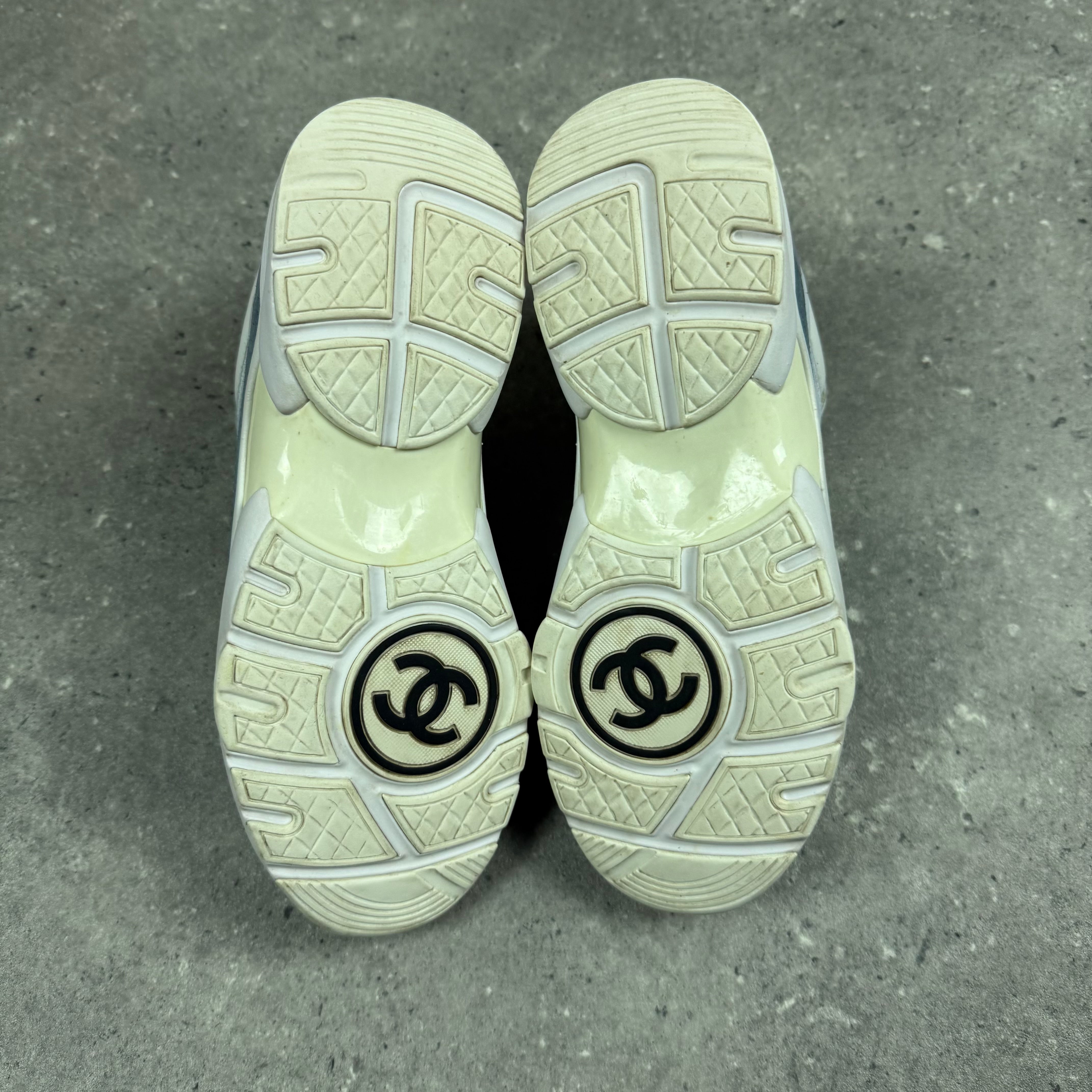 CHANEL RUNNERS LIGHT BLUE -  (EU37 / UK4)