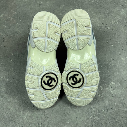 CHANEL RUNNERS LIGHT BLUE -  (EU37 / UK4)