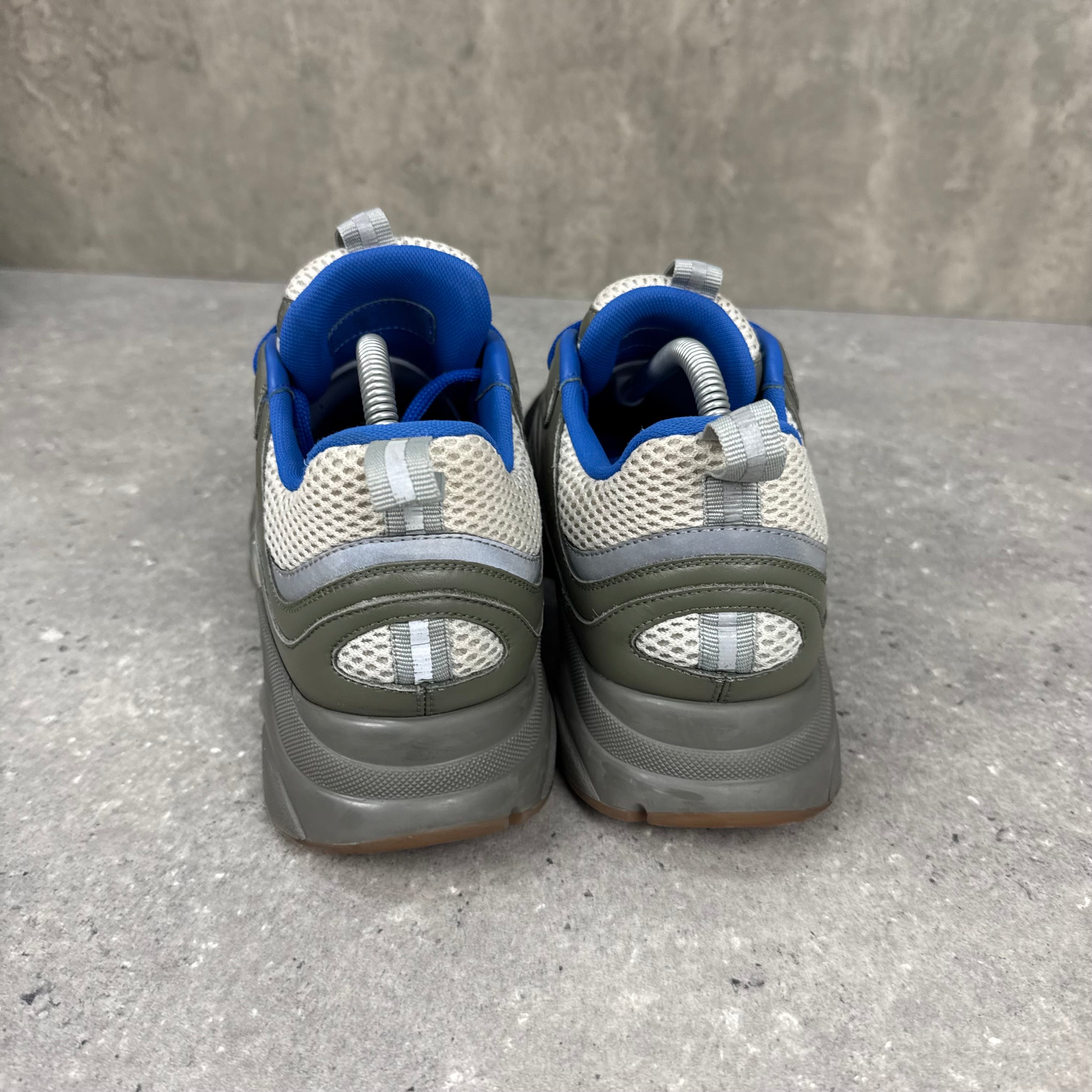 DIOR B22 KHAKI - (EU 41 / UK 7)