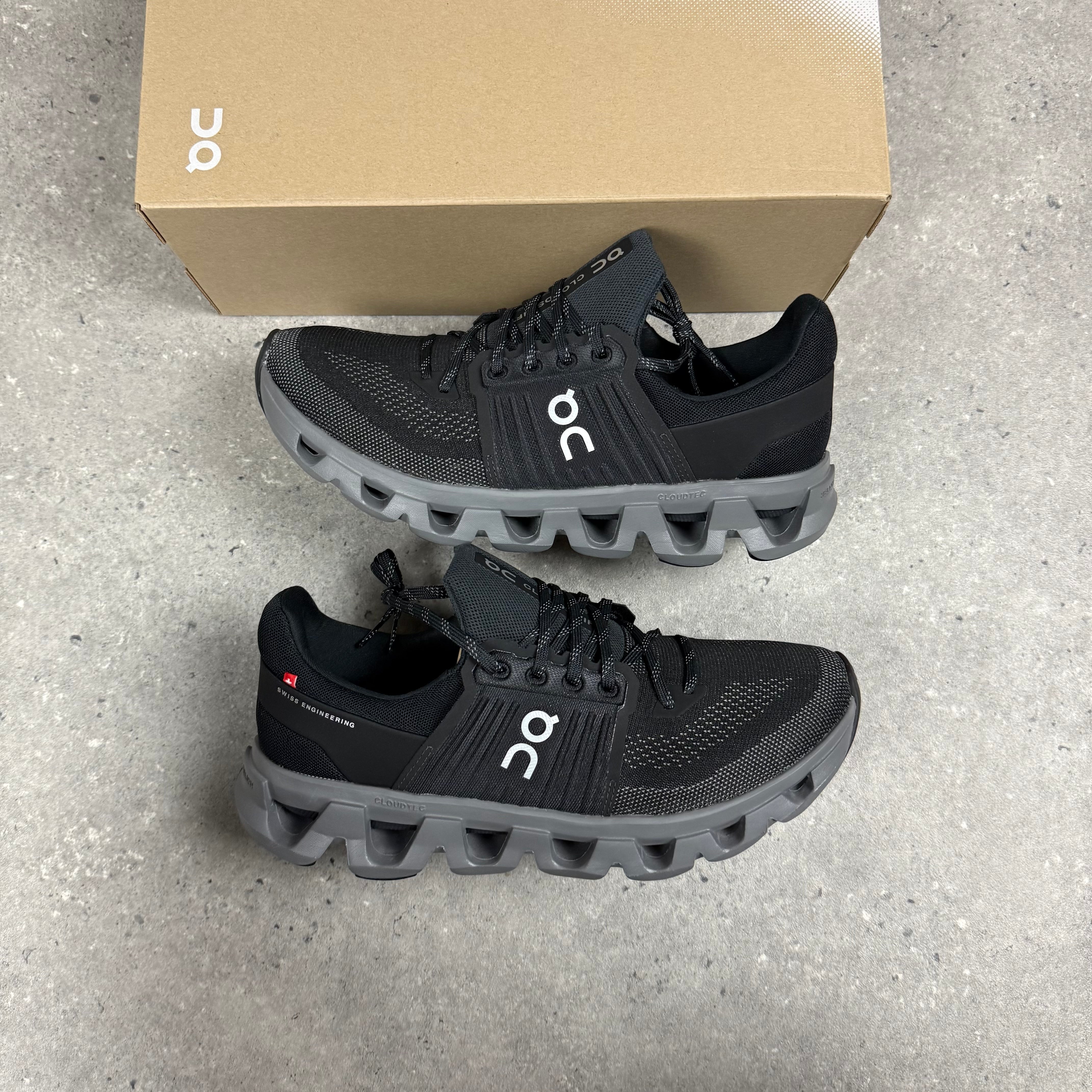 ON RUNNING CLOUDSWIFT - 4 BLACK / ROCK
