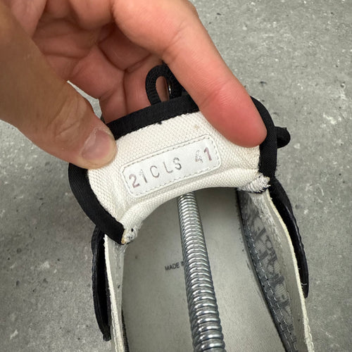DIOR B25 BLACK/WHITE - (EU41 / UK7)