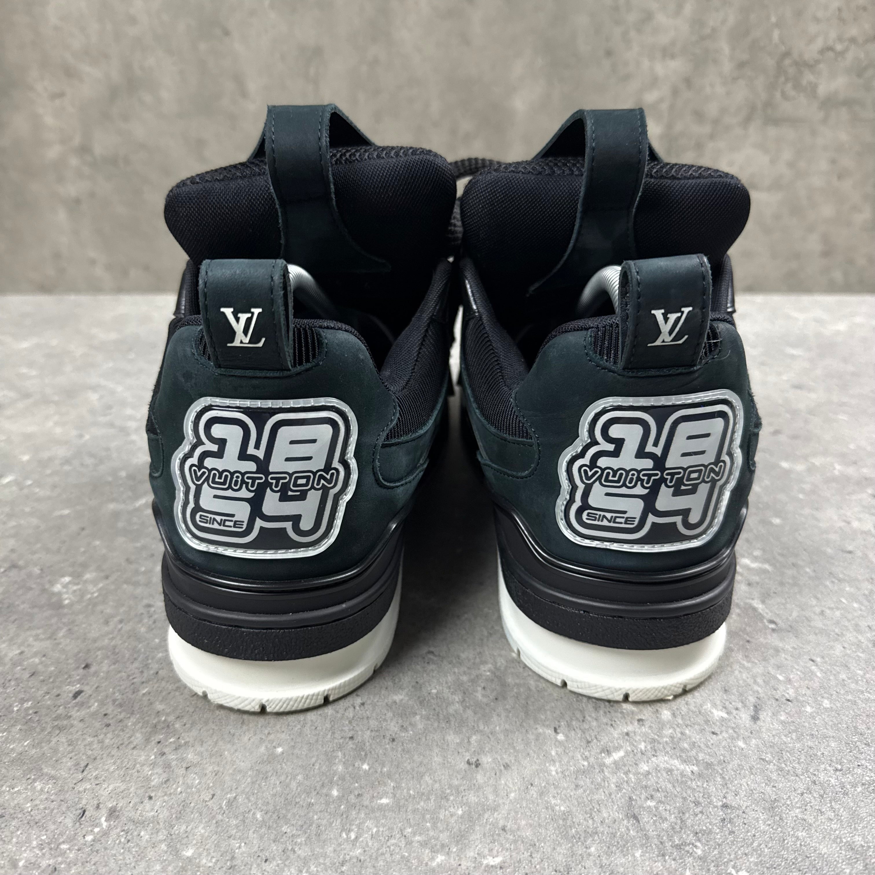 LOUIS VUITTON SKATES BLACK - EU40 (FITS UK 7)