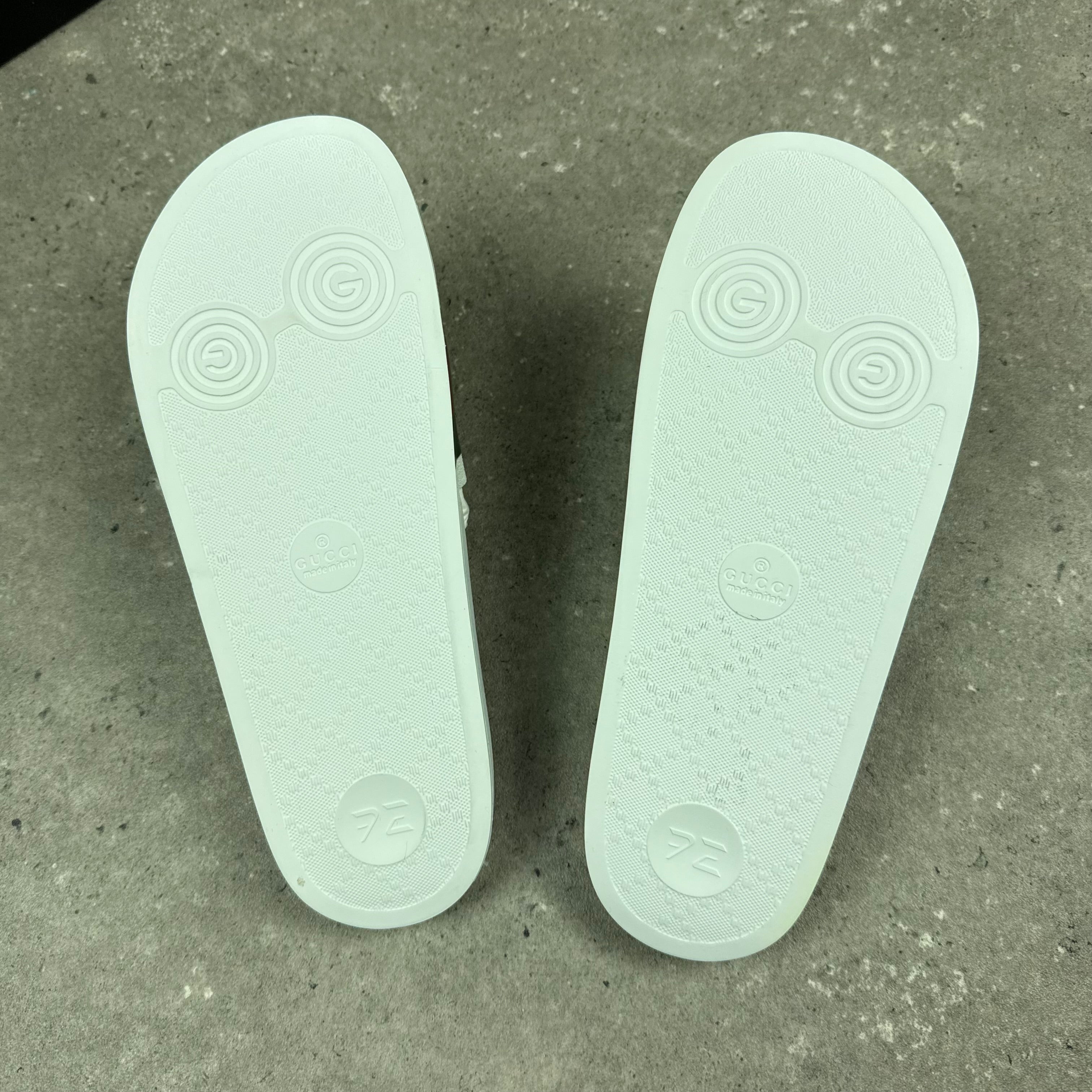 GUCCI SLIDERS - (EU43 / UK9)