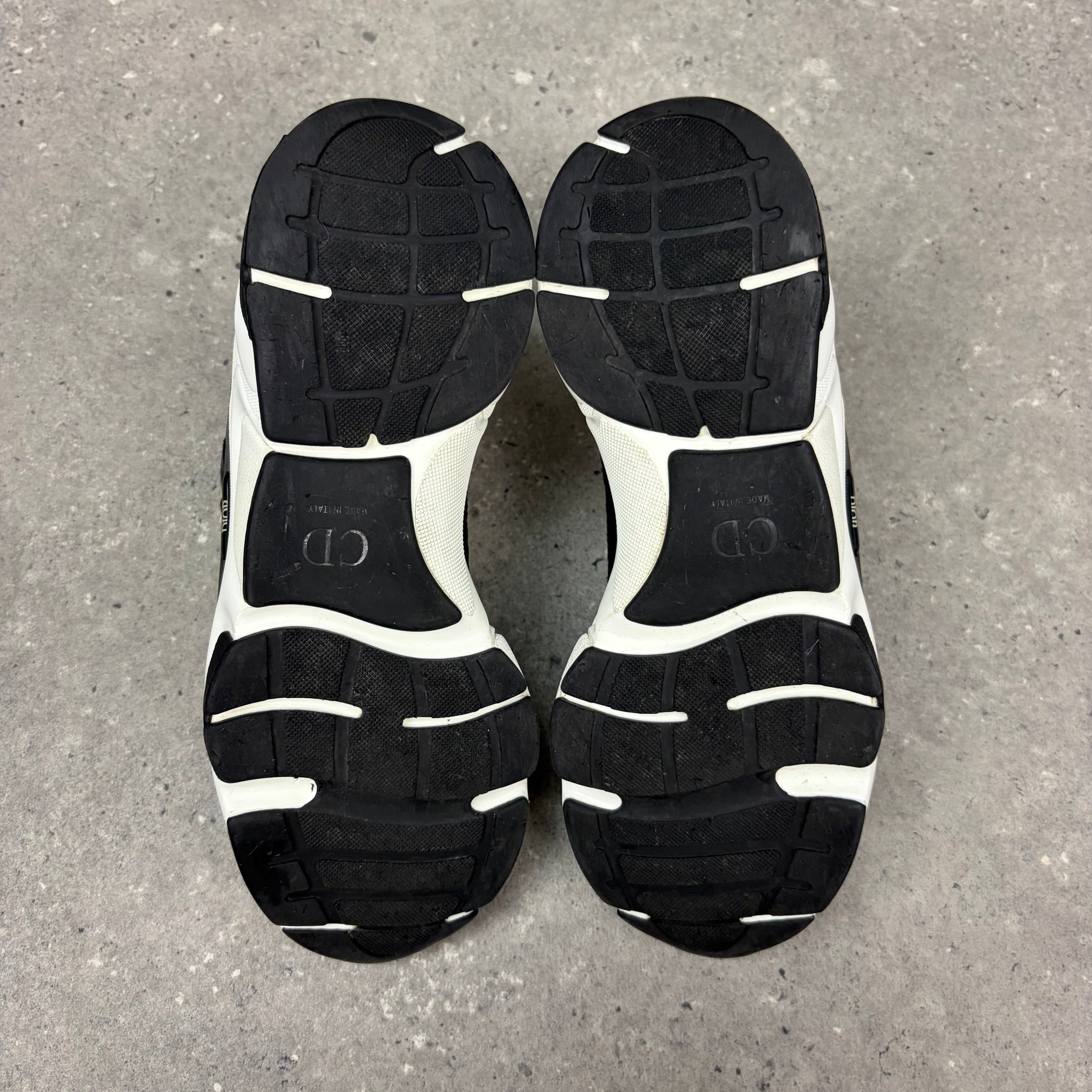 DIOR B22 BLACK / WHITE - (EU42 / UK8)