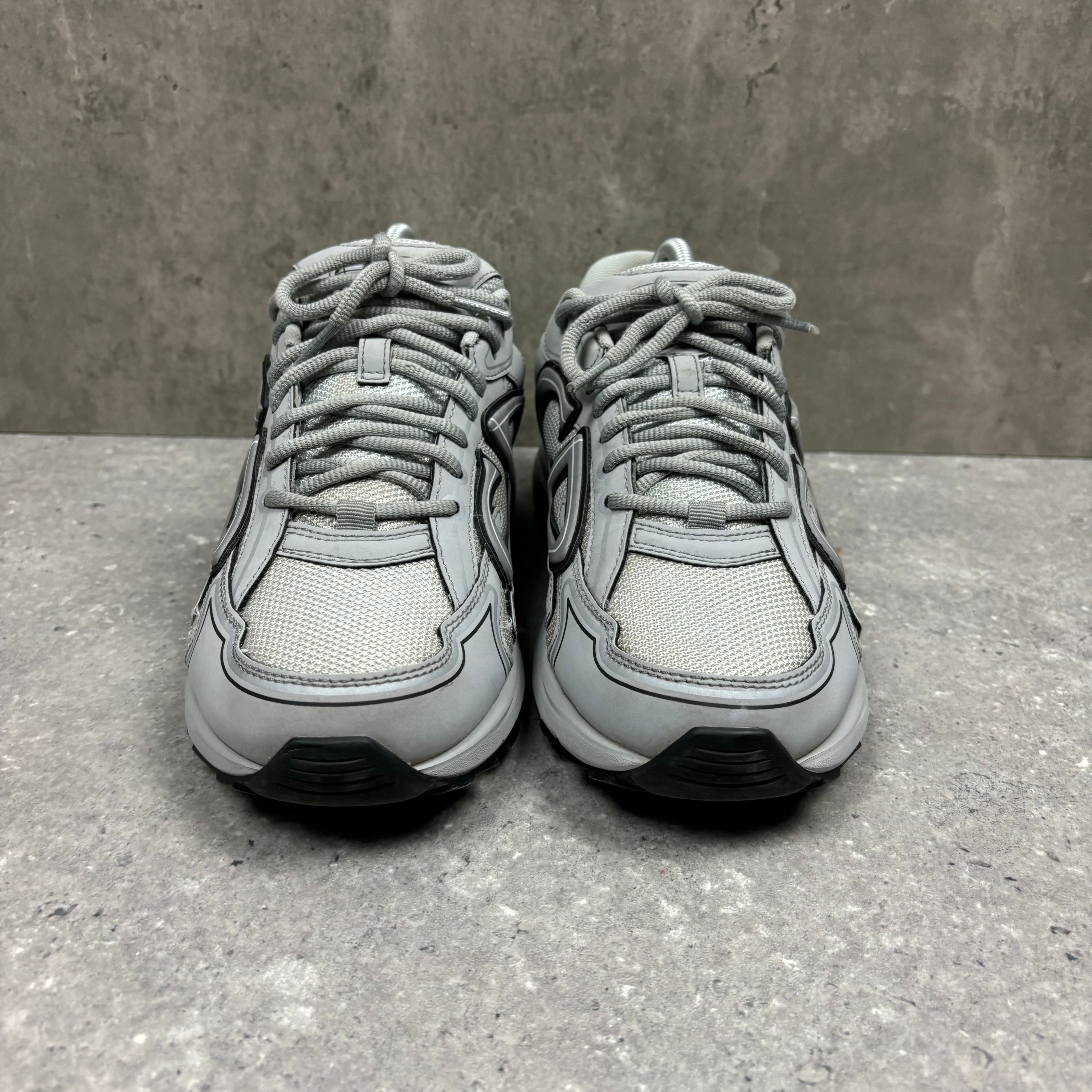 DIOR B30 GREY - (EU 40 / UK 6)