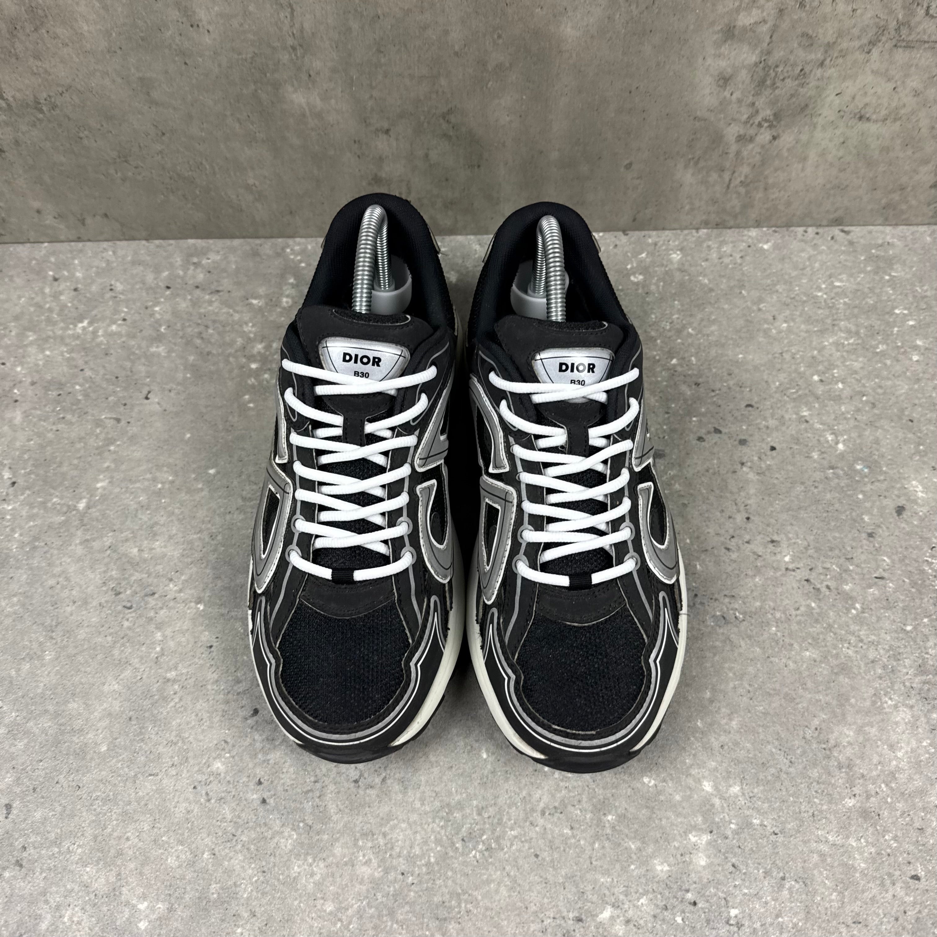 DIOR B30 BLACK/WHITE - (EU 41 / UK 7)