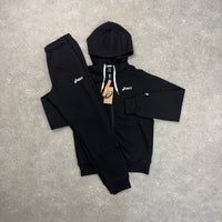 ASICS FLEECE CLUB TRACKSUIT - BLACK