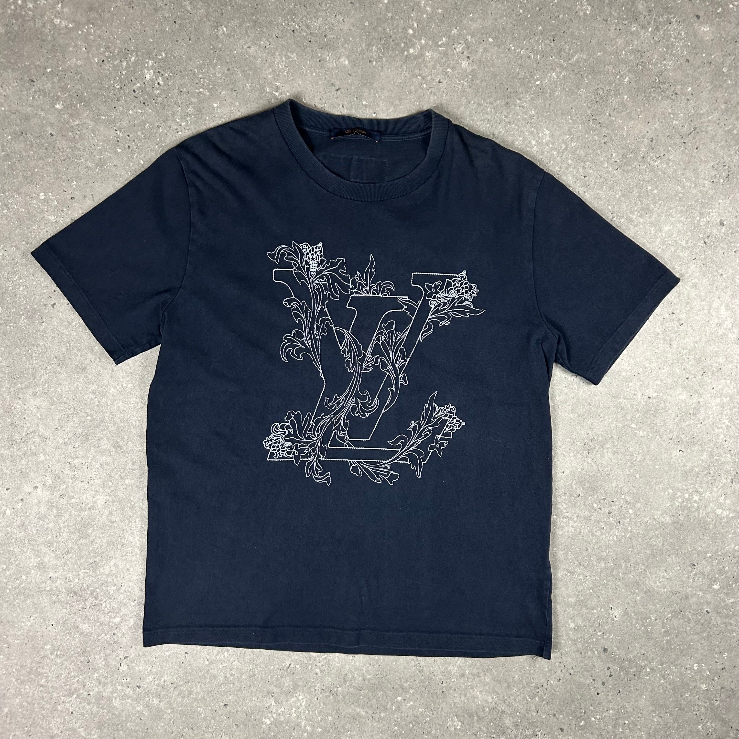 LOUIS VUITTON NAVY FLORAL T-SHIRT - (XL)