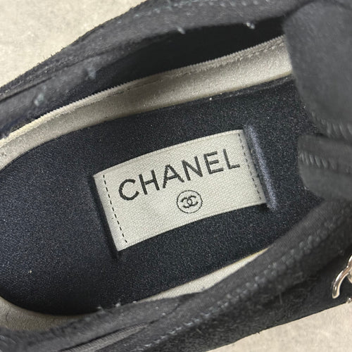CHANEL RUNNERS -  (EU44 / UK10)
