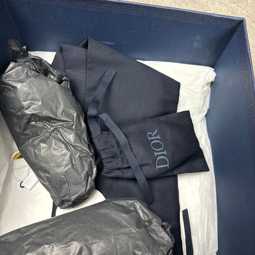 DIOR B30 BLACK (EU 41 / UK 7)