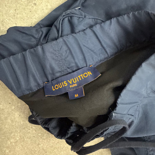 LOUIS VUITTON NAVY SWIM SHORTS - (M)