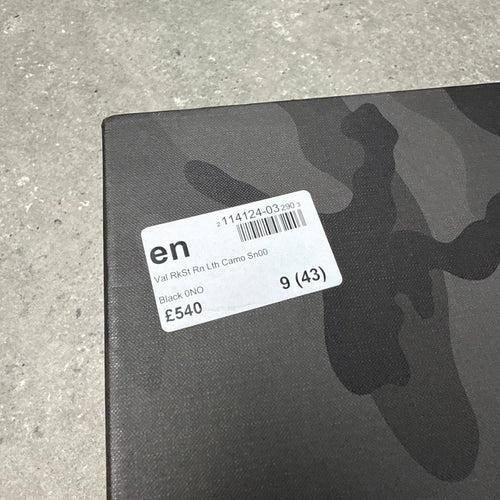 VALENTINO ROCKRUNNER BLACK- (EU 43 / UK 9)