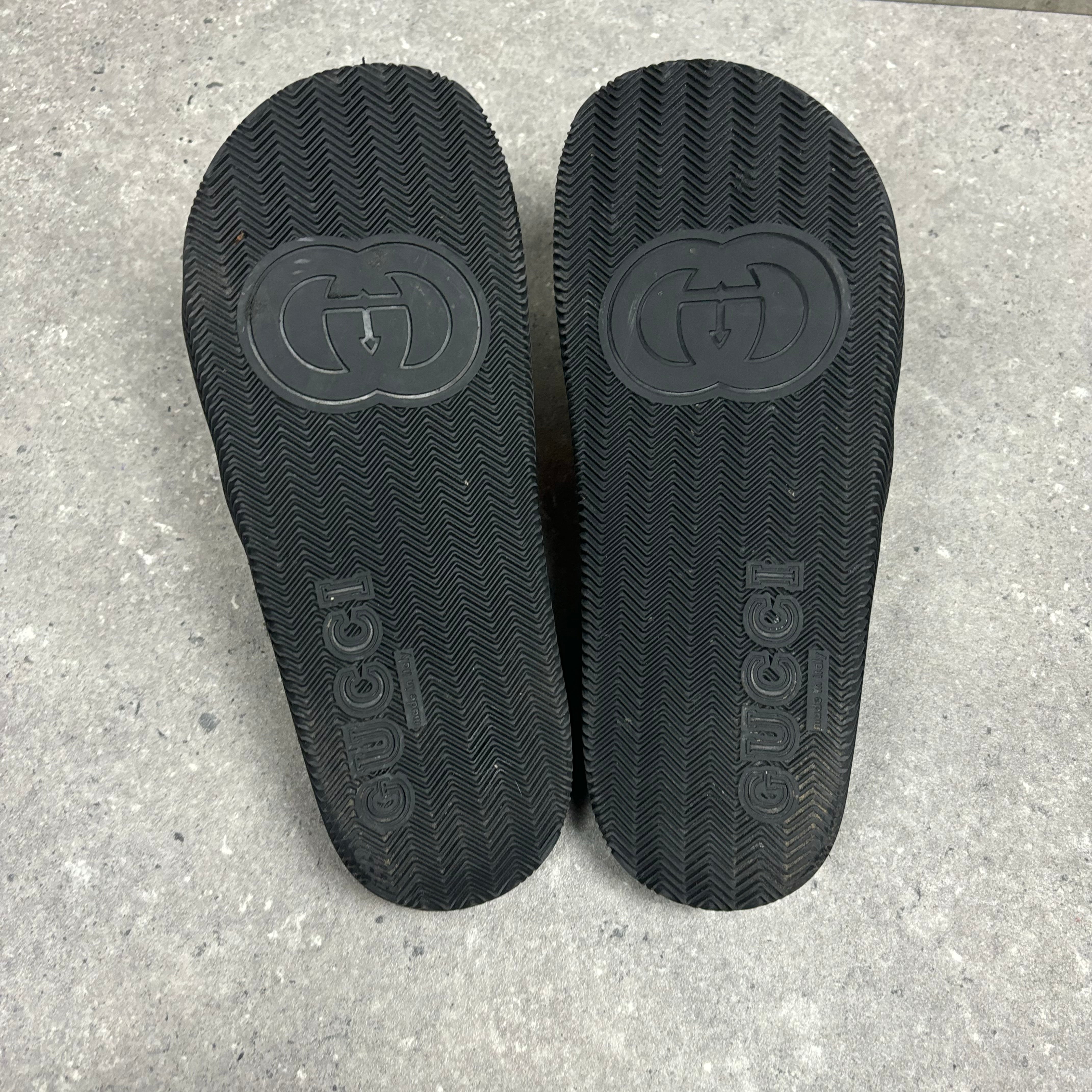 GUCCI SLIDERS - (EU41 / UK7)