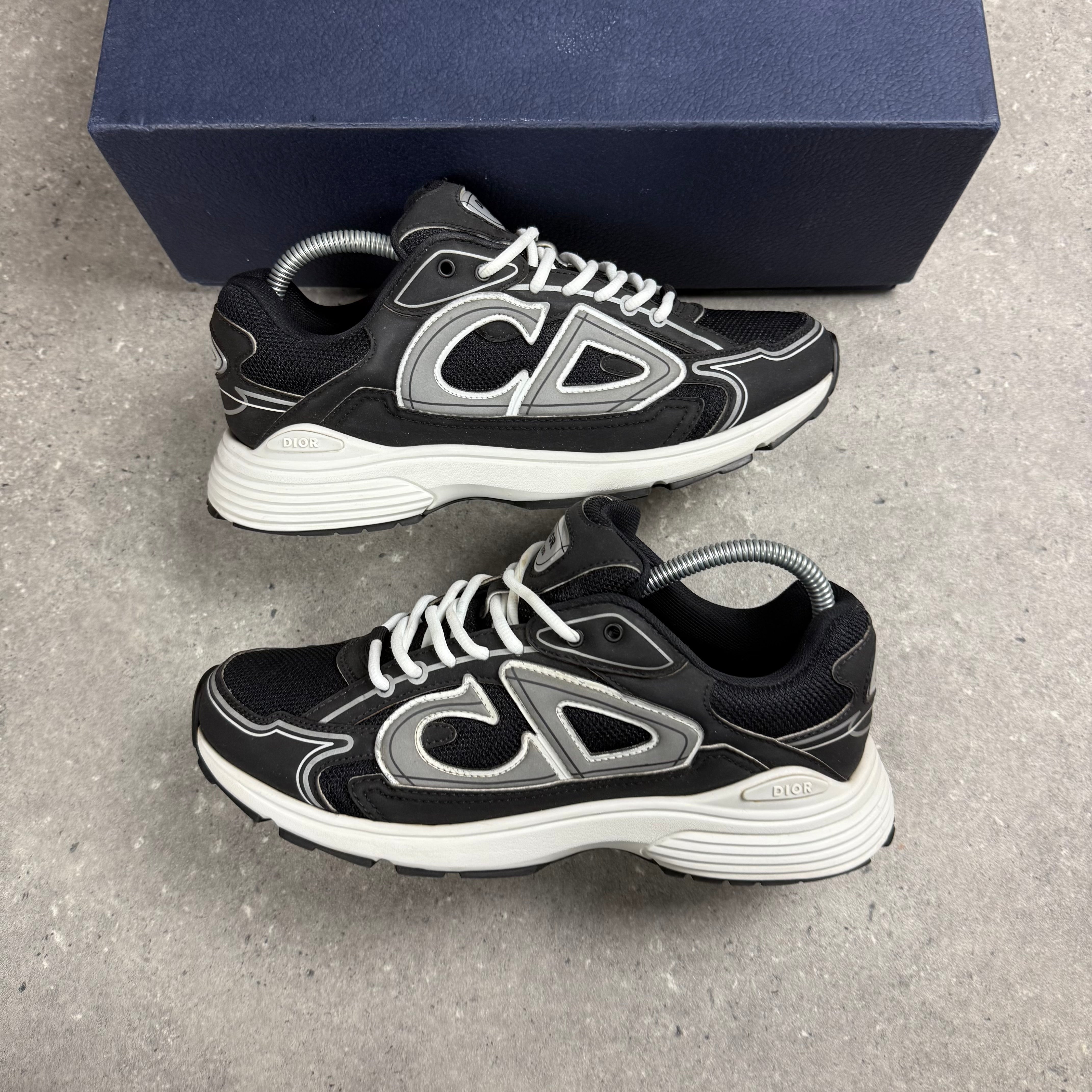 DIOR B30 BLACK - (EU 41 / UK 7)