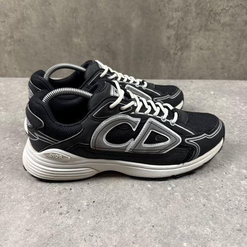 DIOR B30 BLACK/WHITE - (EU 42 / UK 8)