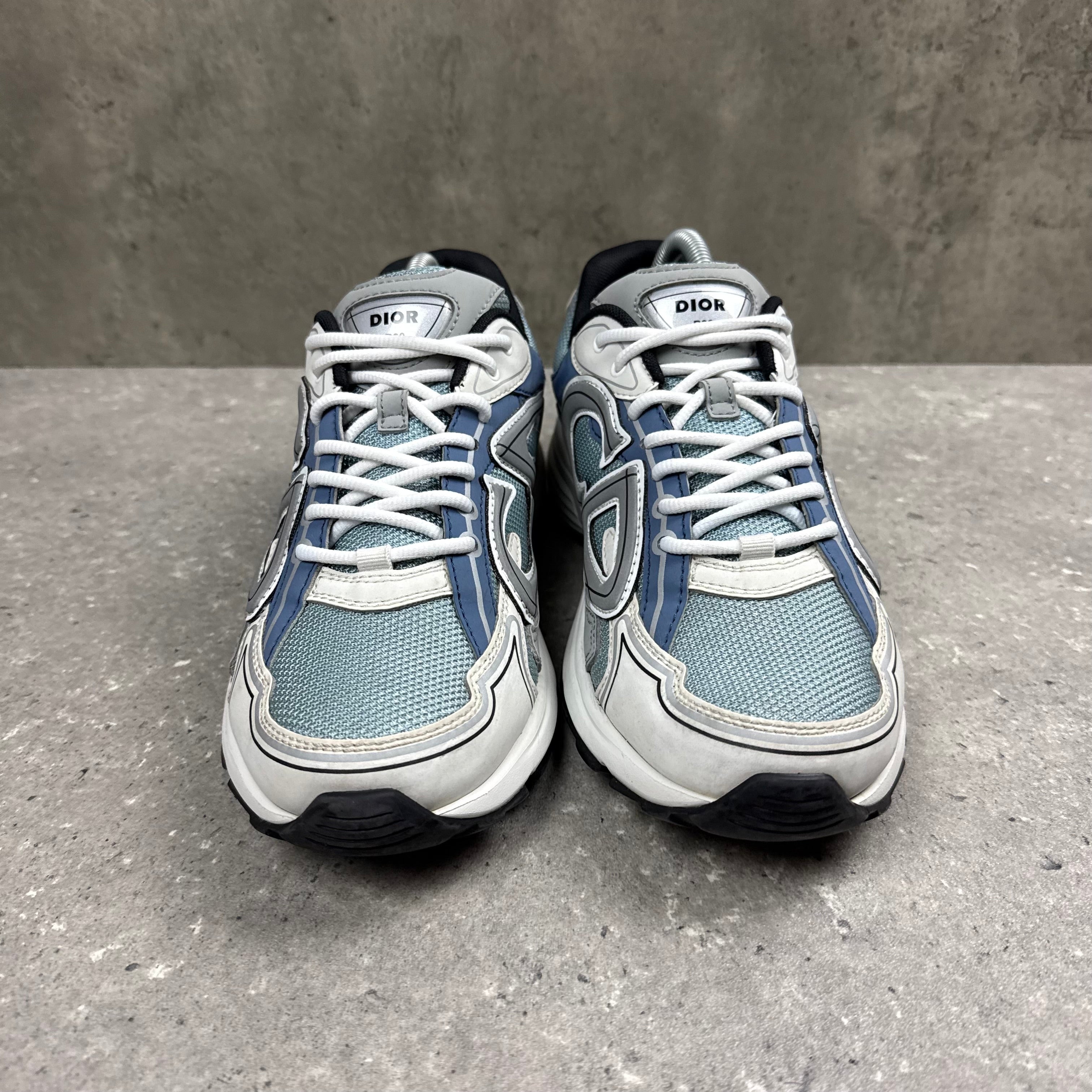 DIOR B30 LIGHT BLUE - (EU 41 / UK 7)