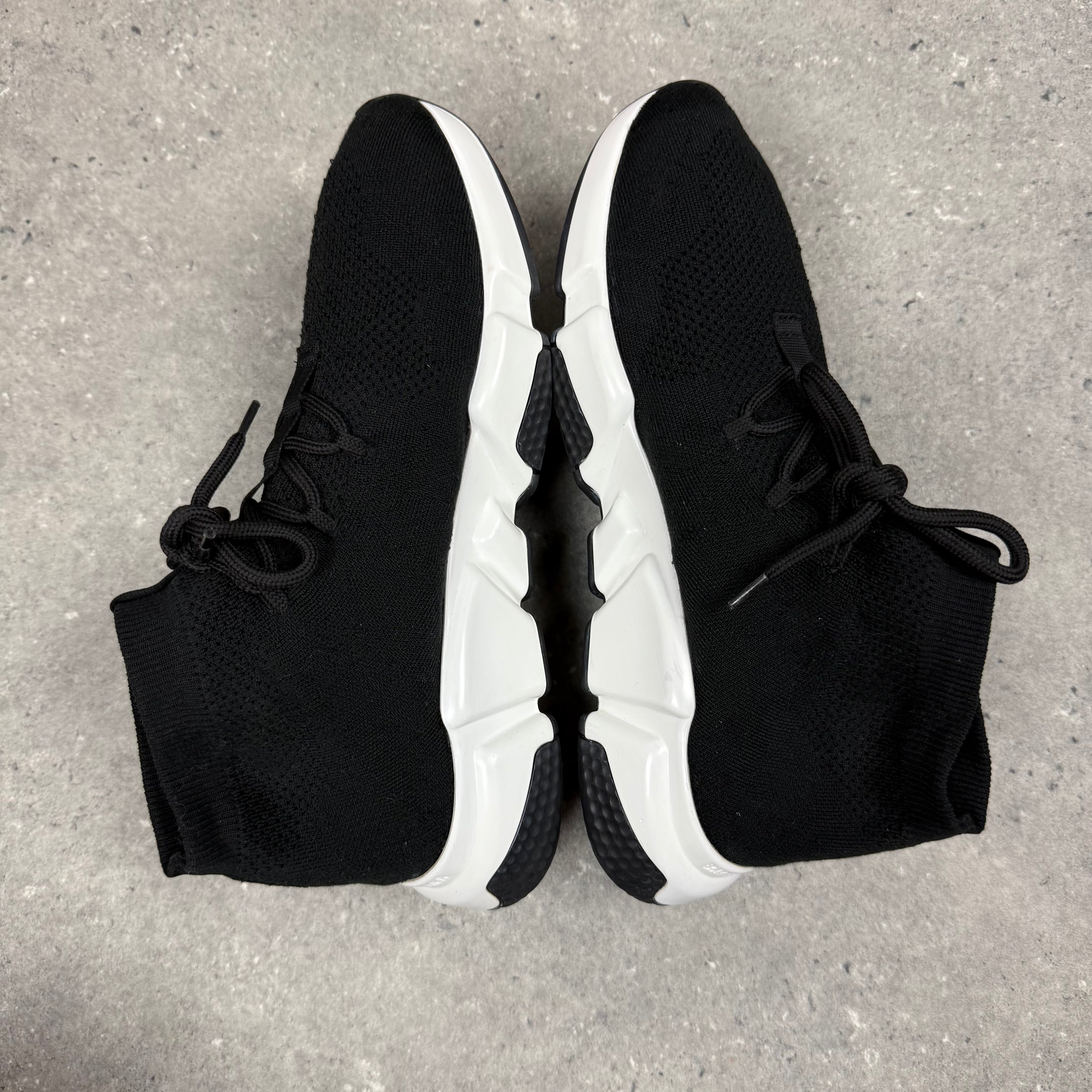 BALENCIAGA SPEED LACE RUNNERS - EU41 (FIT UK 8)