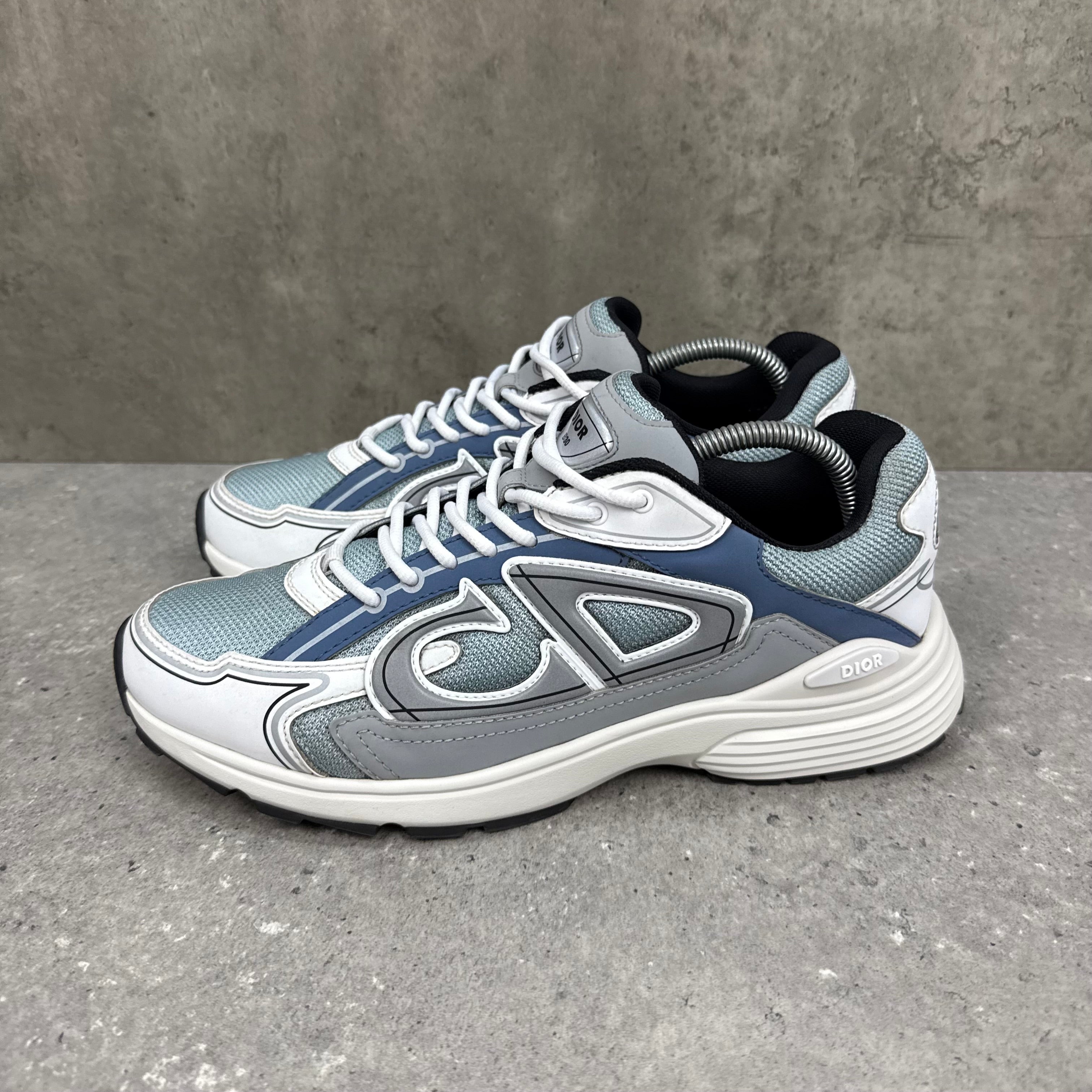 DIOR B30 LIGHT BLUE - (EU42 / UK8)
