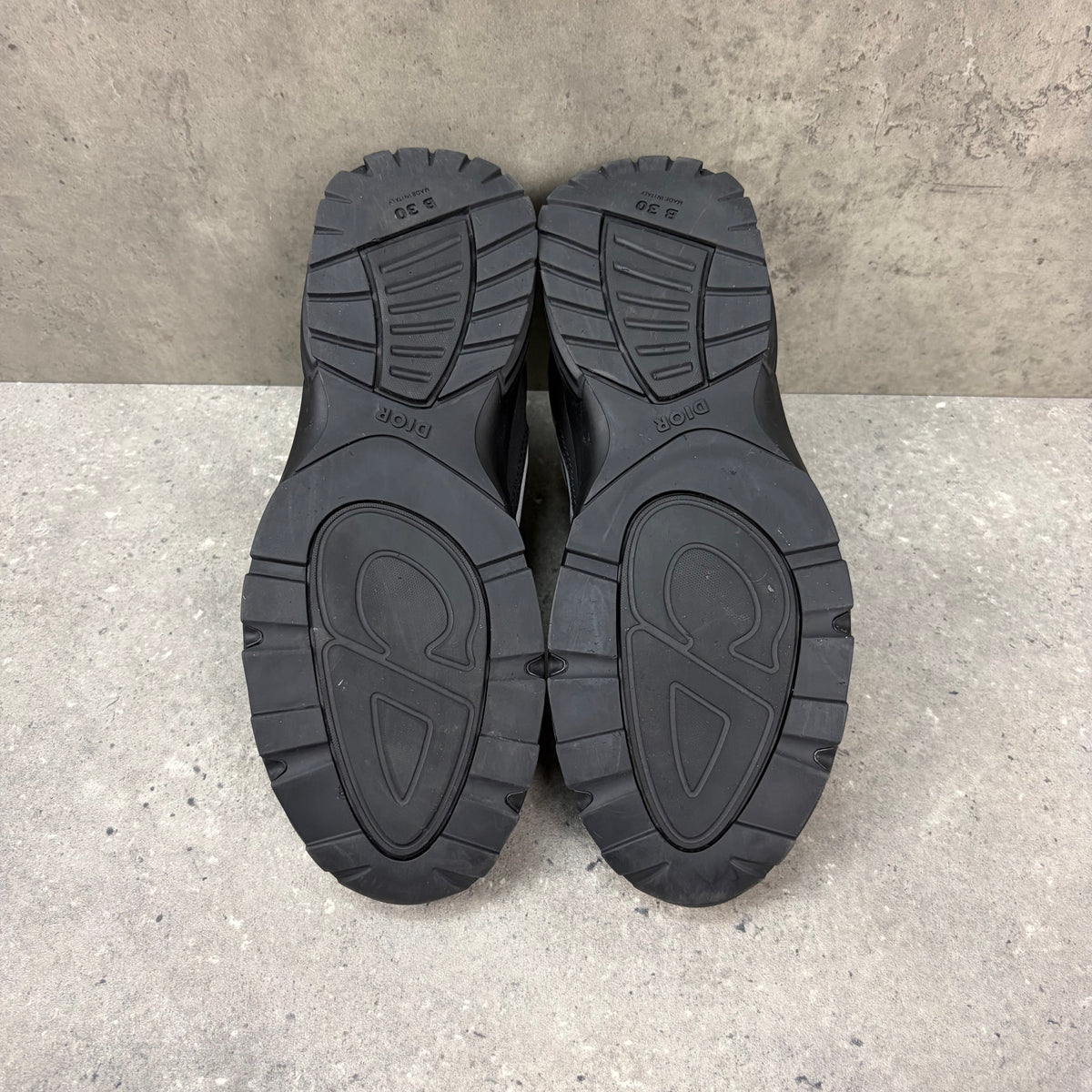 DIOR B30 BLACK / ROYAL BLUE - (EU 42 / UK 8)