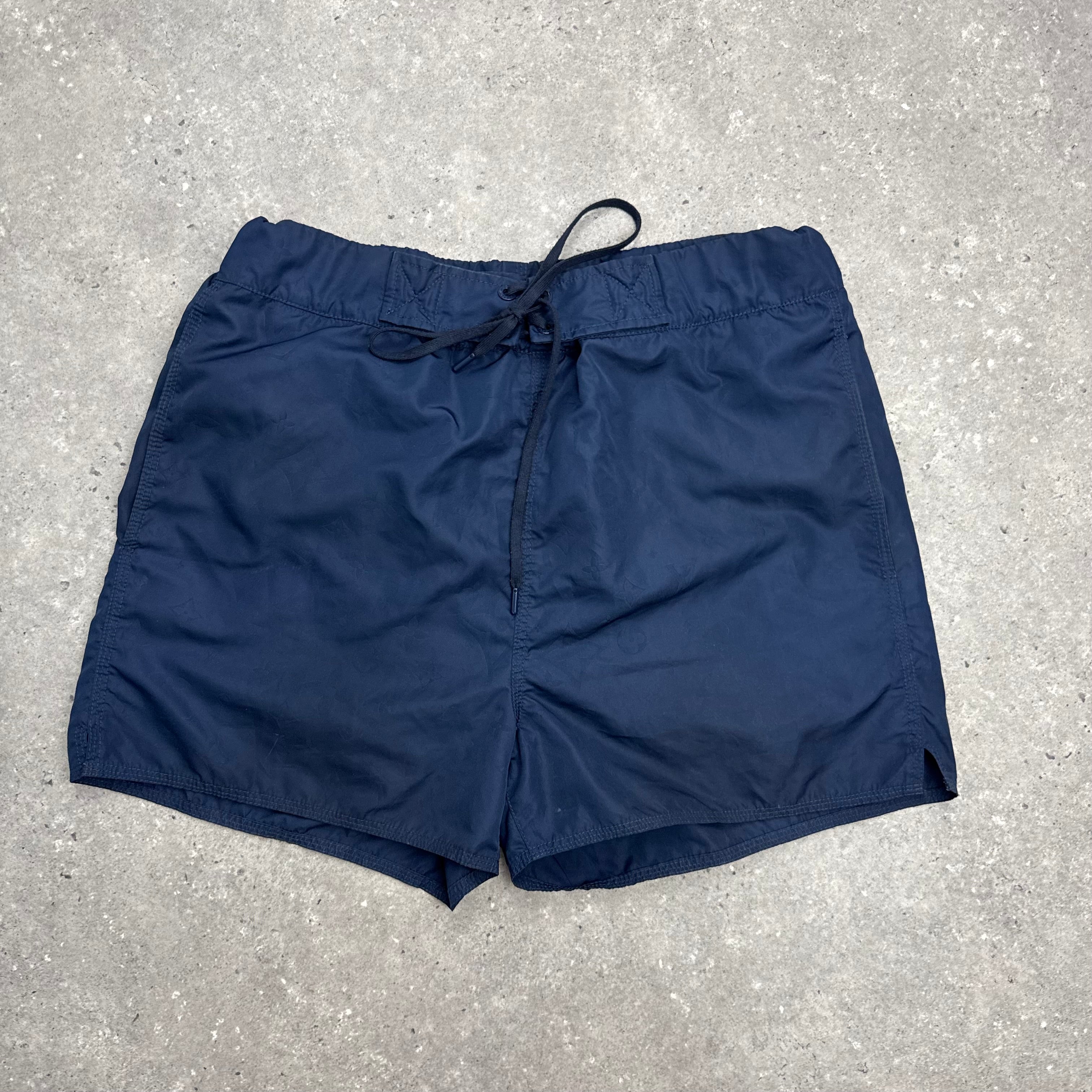LOUIS VUITTON NAVY SWIM SHORTS - (M)